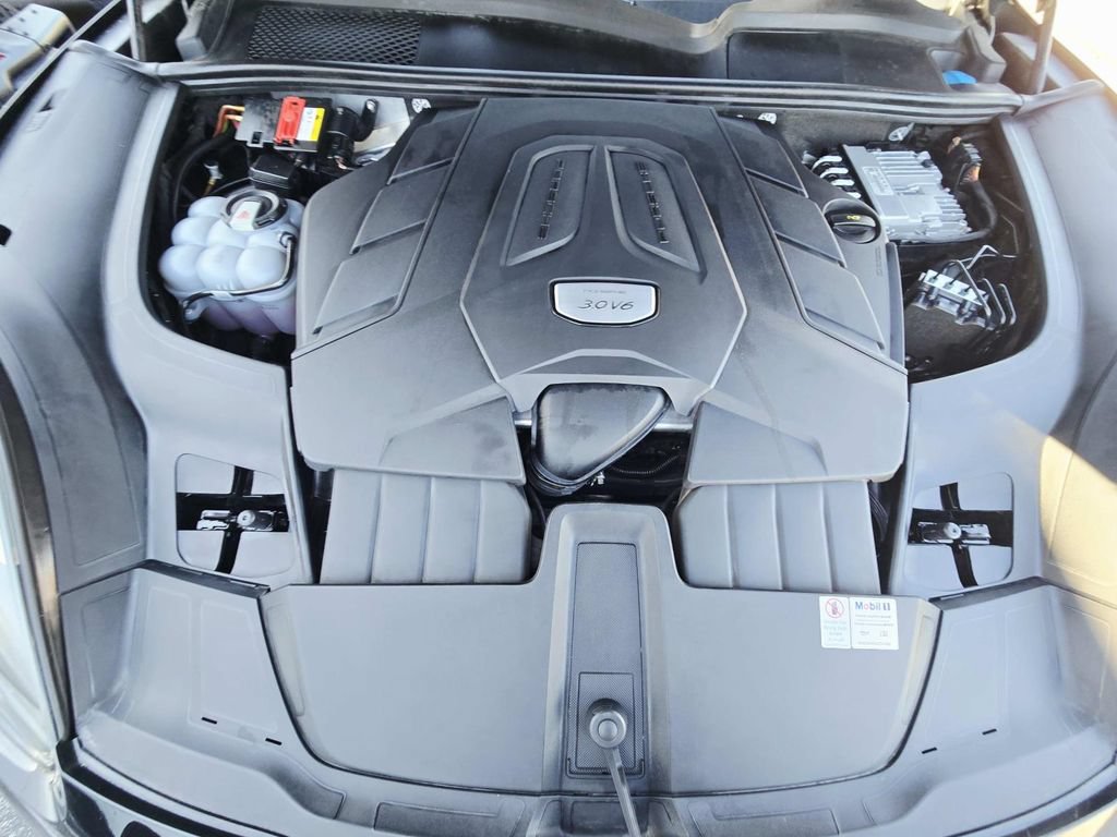 Used 2019 Porsche Cayenne AWD/4WD image 17