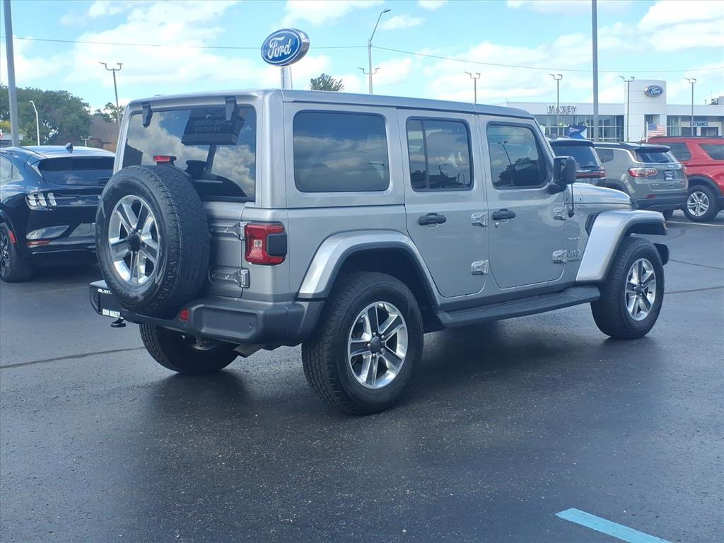 Used 2018 Jeep Wrangler Unlimited Sahara image 4