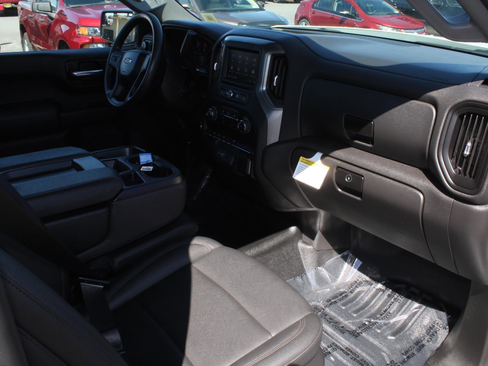 Used 2025 Chevrolet Silverado 1500 W/T w/ Trailering Package AWD/4WD image 17