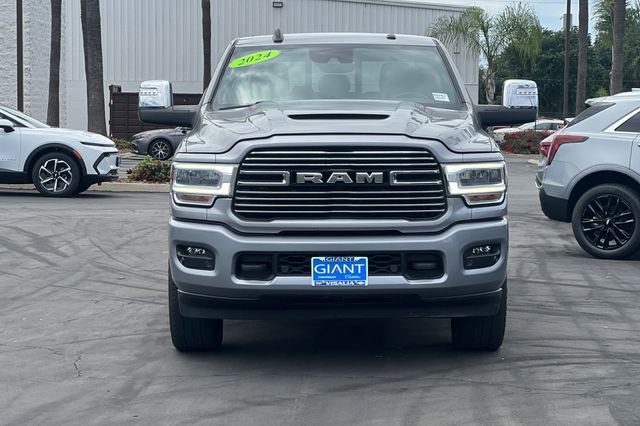 Used 2024 RAM 3500 Laramie w/ Sport Appearance Package AWD/4WD image 9