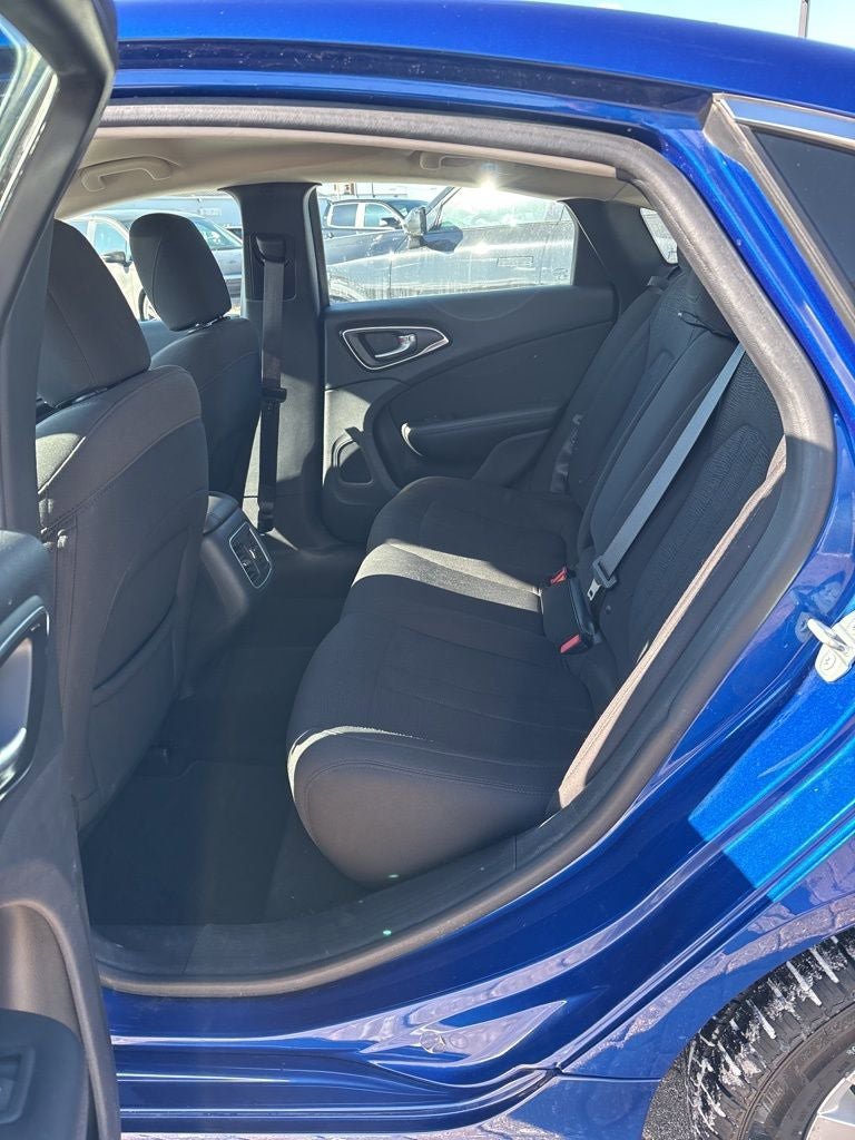 Used 2016 Chrysler 200 Limited w/ Convenience Group FWD image 24