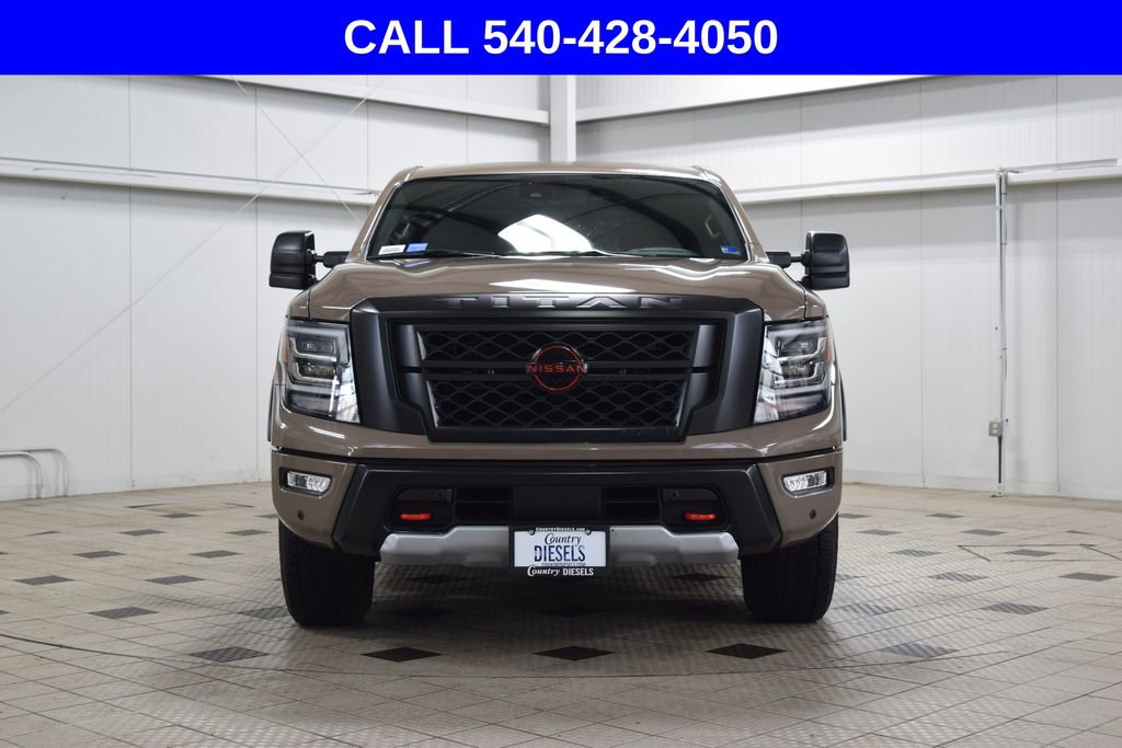 Used 2024 Nissan Titan PRO-4X w/ Pro-4x Convenience Package image 2