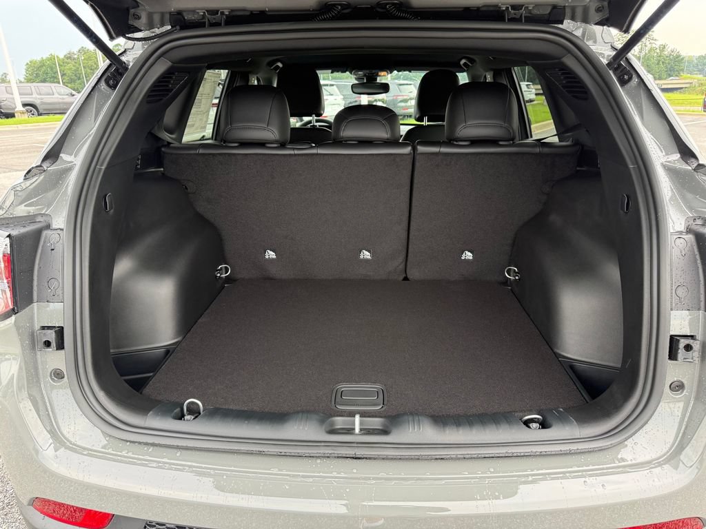 New 2026 Jeep Compass Latitude AWD/4WD image 22