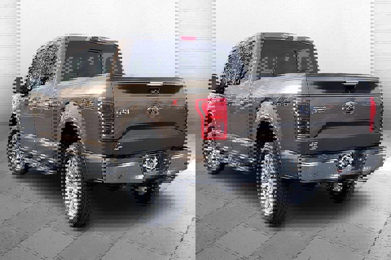 Used 2016 Ford F150 Lariat w/ Equipment Group 502A Luxury image 12