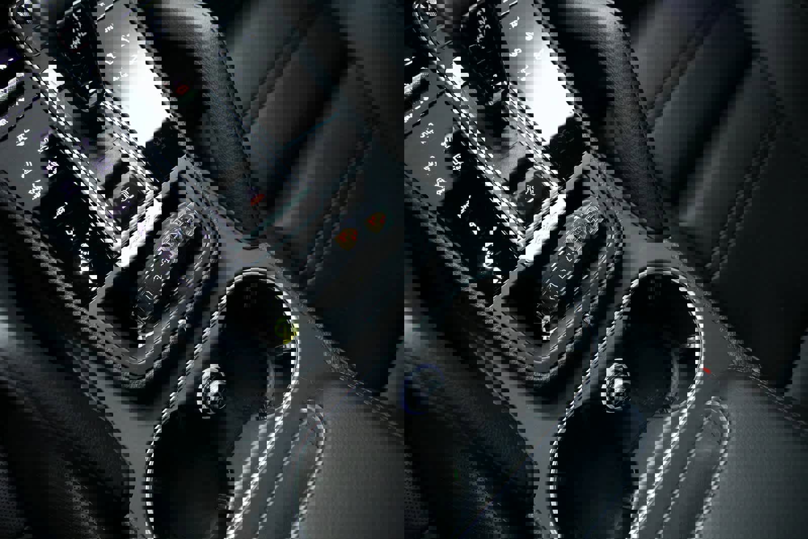 Certified 2023 Porsche Cayenne Platinum Edition w/ Assistance Package image 23