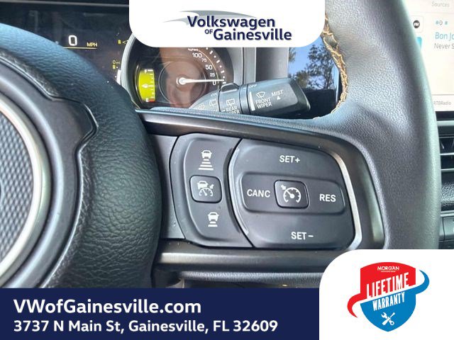 Used 2024 Jeep Wrangler Unlimited w/ Convenience Group AWD/4WD image 25