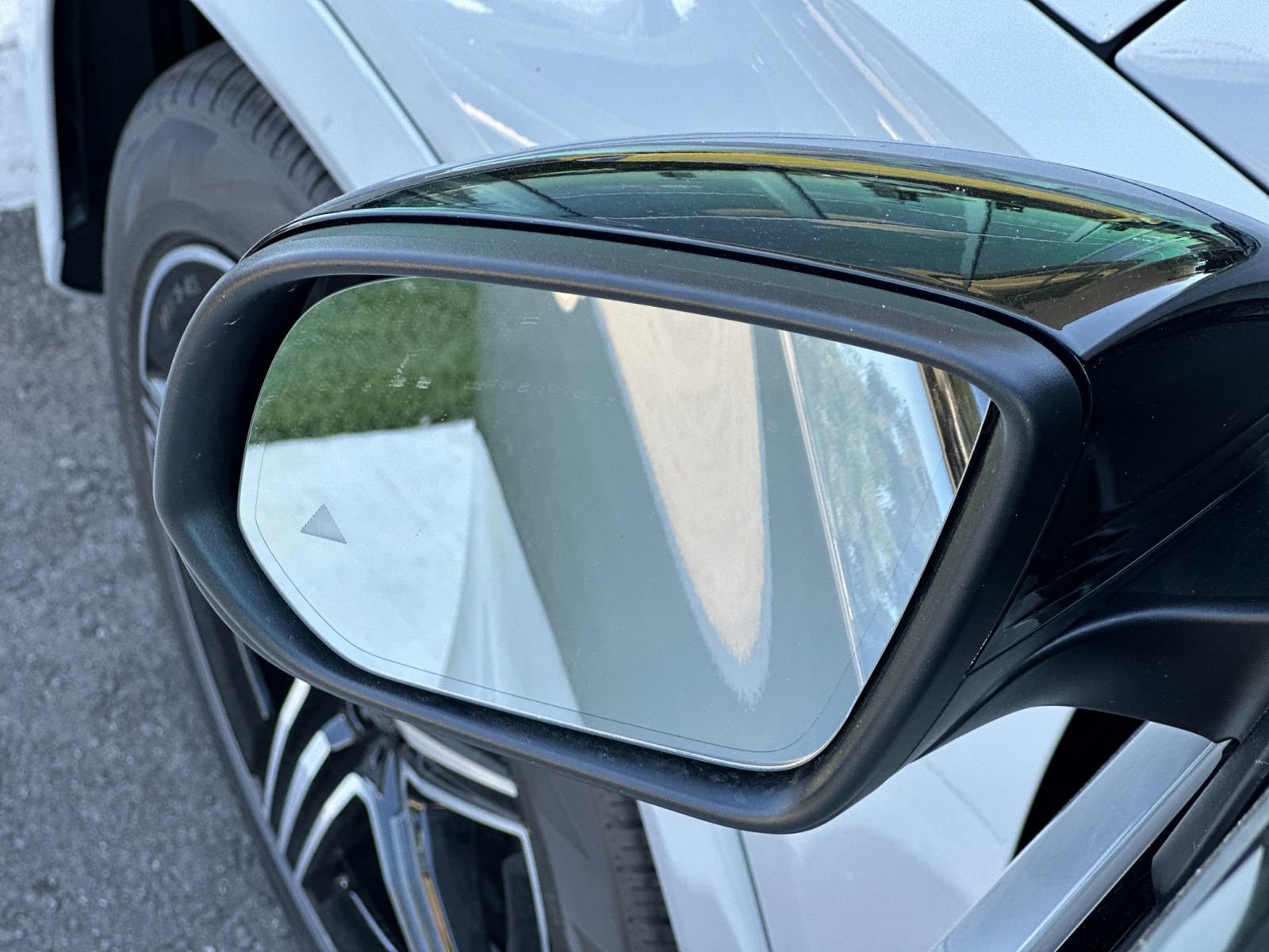 New 2026 Mercedes-Benz GLE 580 4MATIC image 9