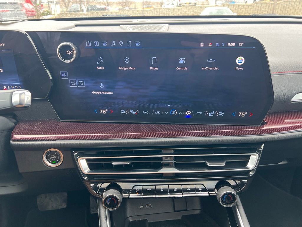 Used 2024 Chevrolet Traverse RS image 38