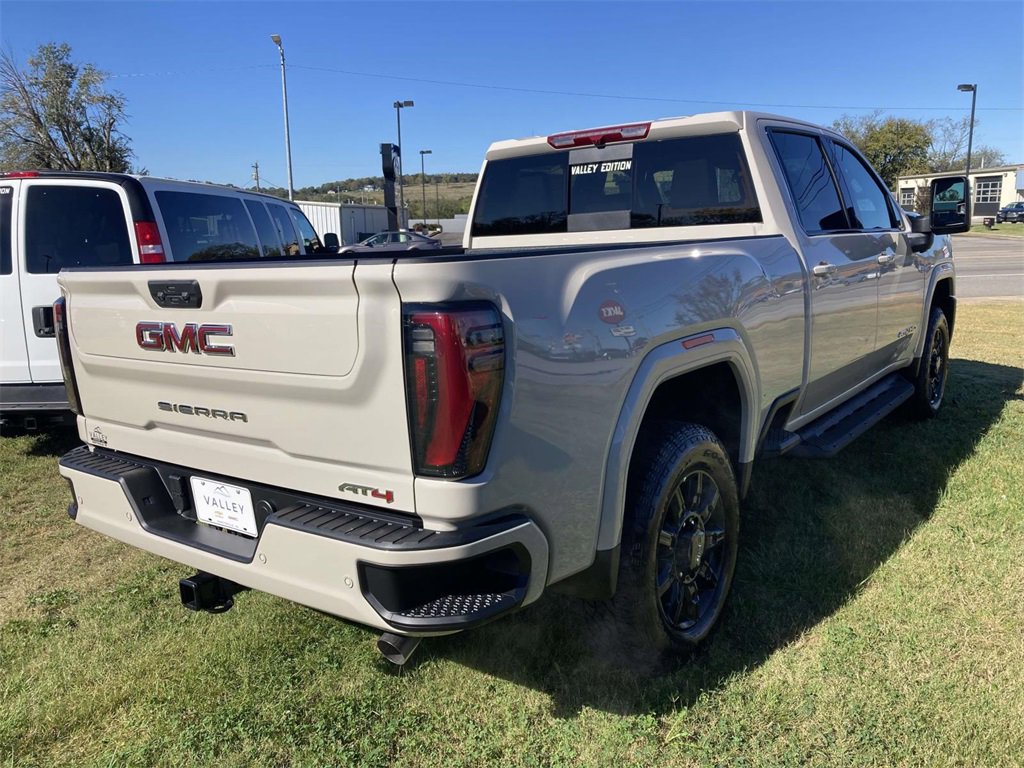 New 2026 GMC Sierra 2500 AT4 image 4