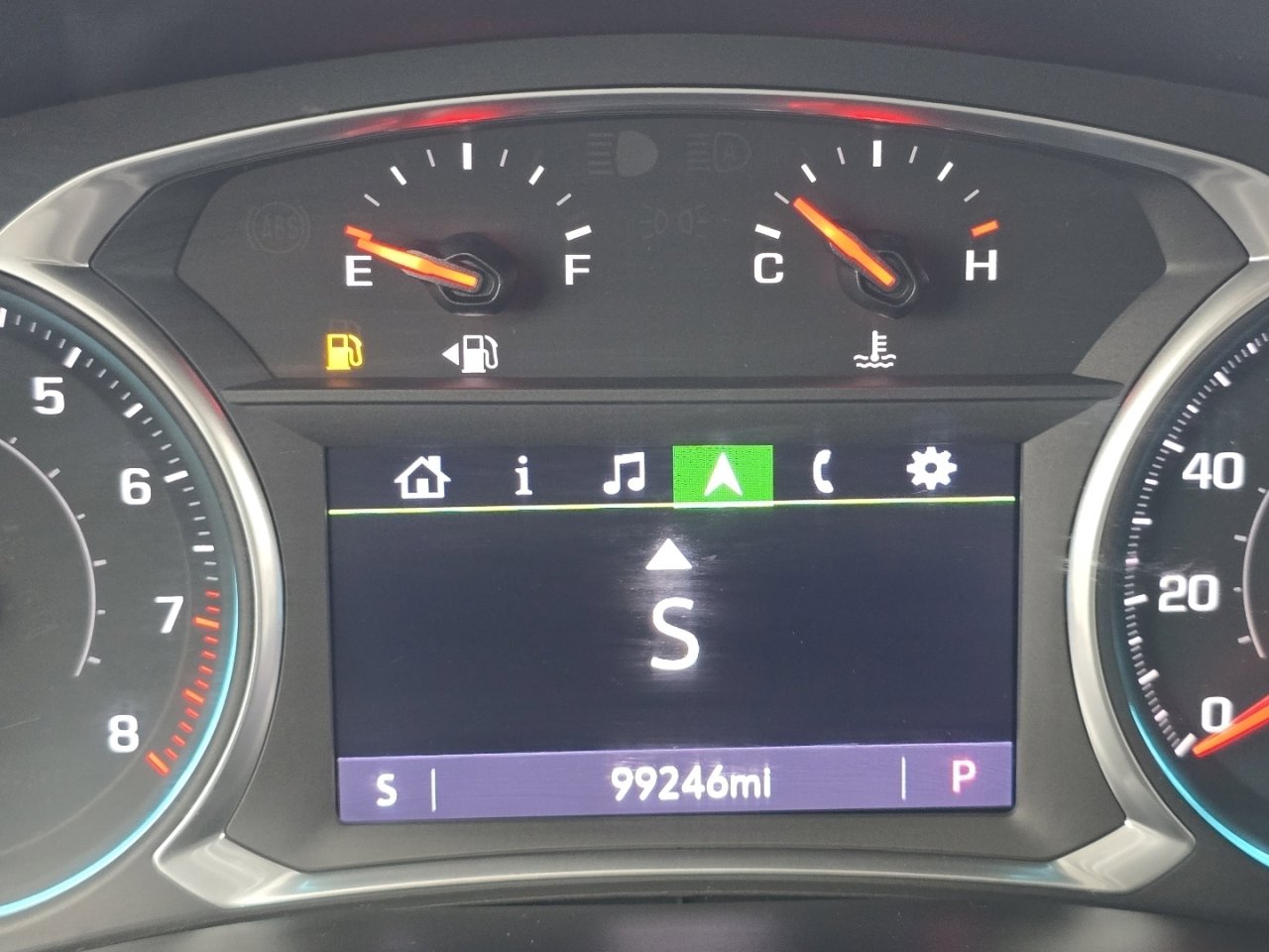 Used 2021 Chevrolet Traverse LT image 26