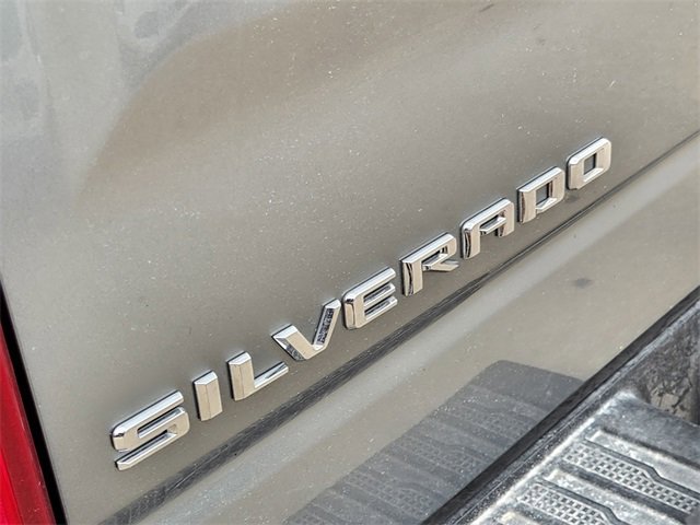 Used 2025 Chevrolet Silverado 1500 Custom RWD image 9