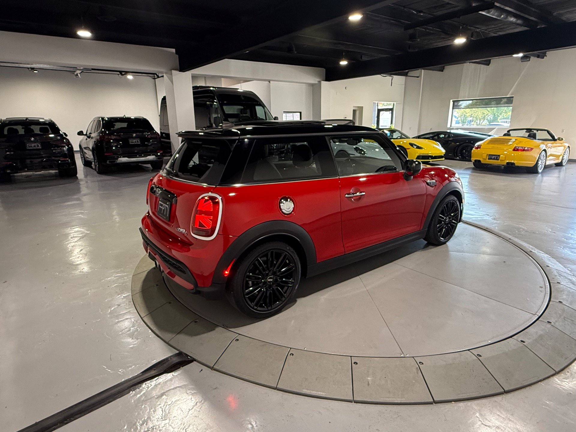 Used 2023 MINI Cooper S FWD image 12