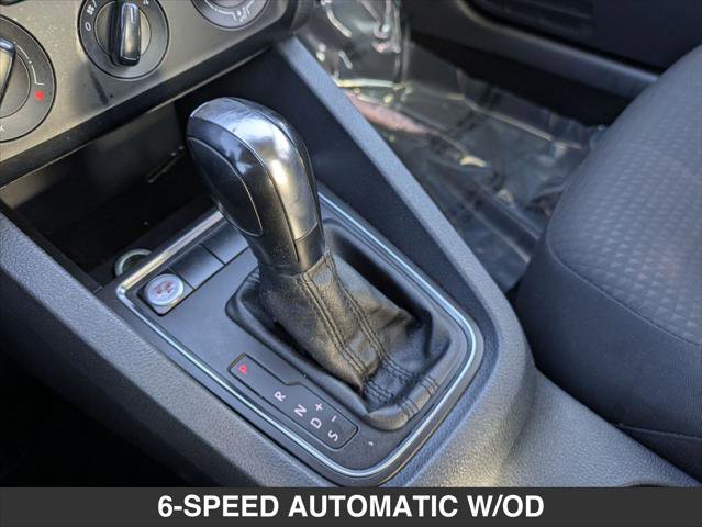 Used 2015 Volkswagen Jetta S image 15