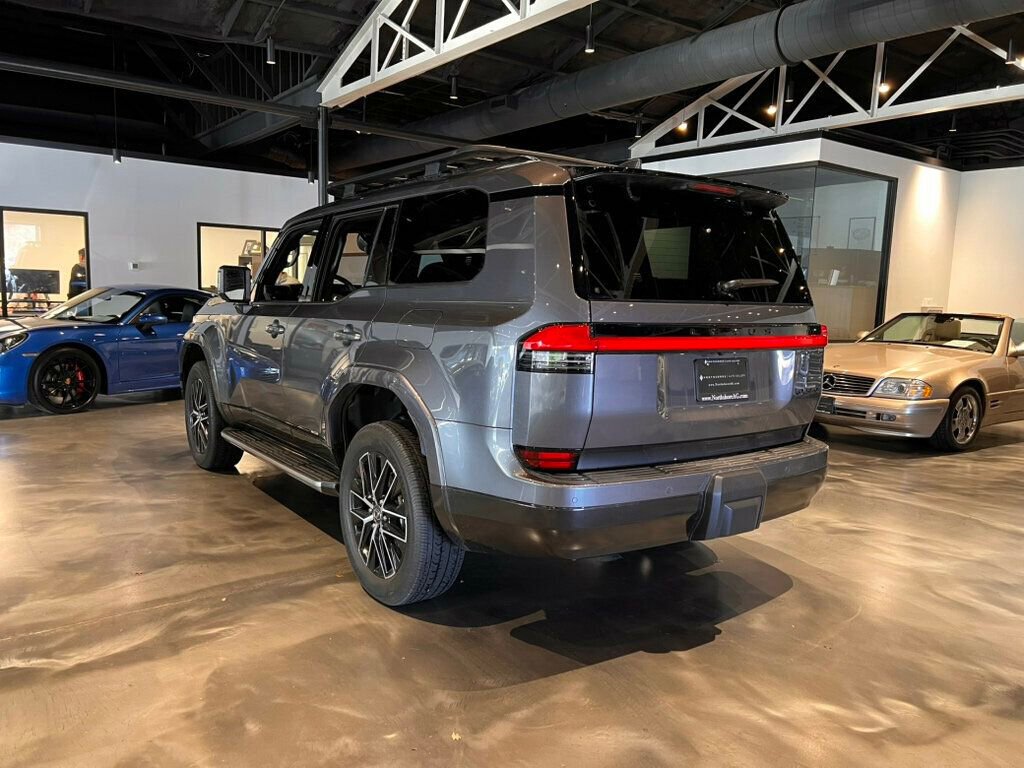 Used 2025 Lexus GX 550 w/ Accessory Package (31) image 3