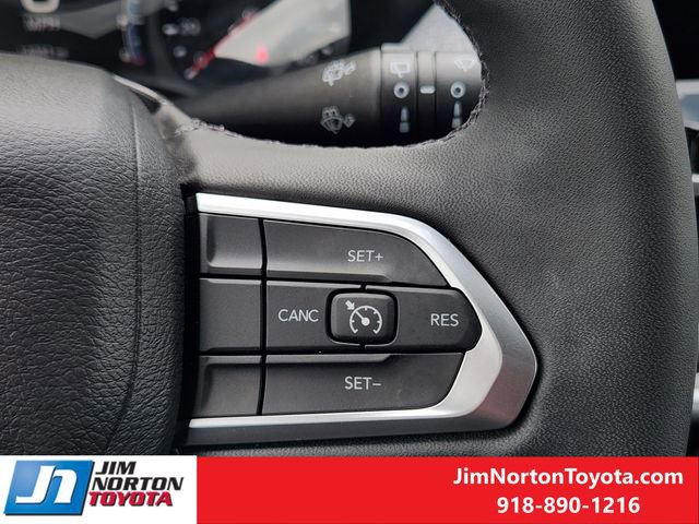 Used 2025 Jeep Compass Latitude AWD/4WD image 31