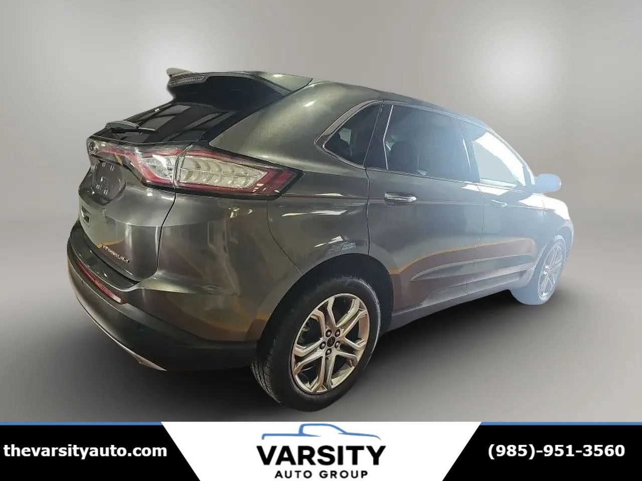 Used 2016 Ford Edge Titanium FWD image 3