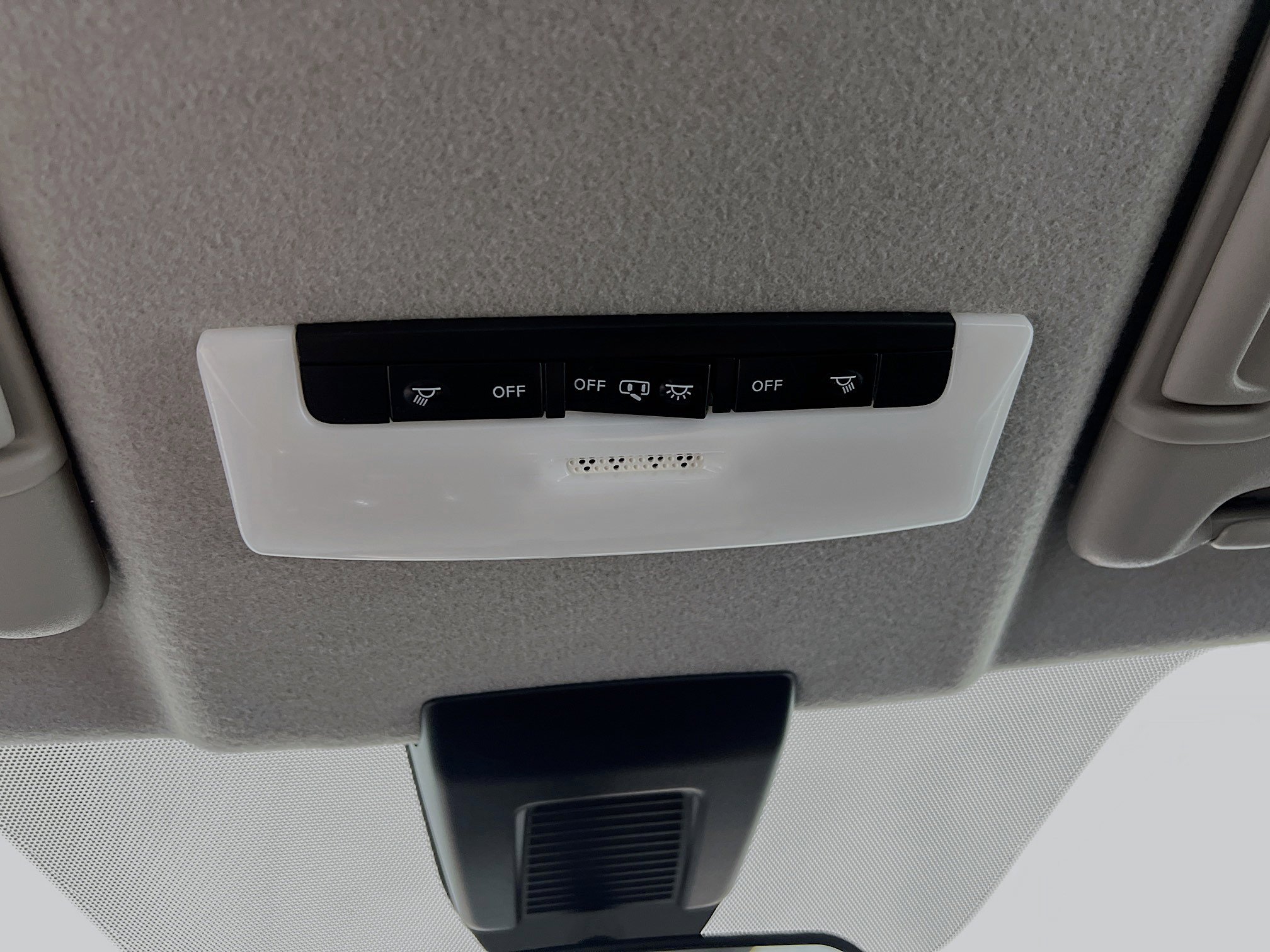 Used 2023 Nissan Kicks S image 20