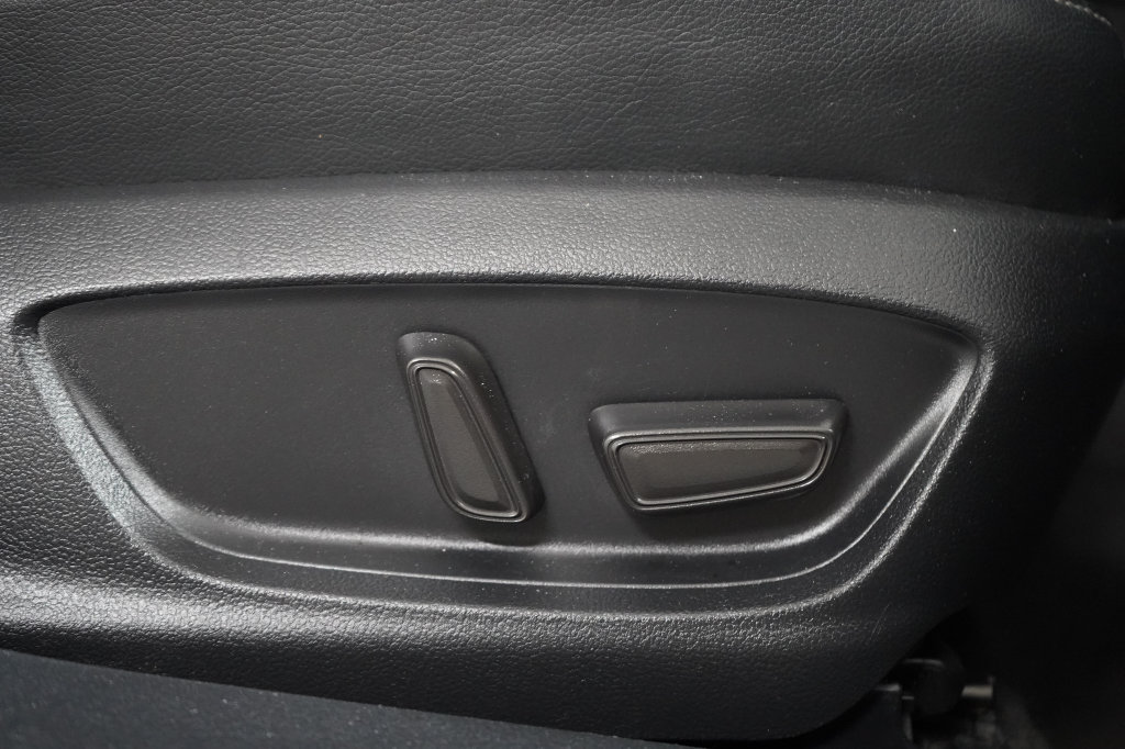 Used 2022 Toyota Camry XSE w/ Navigation Package FWD image 23