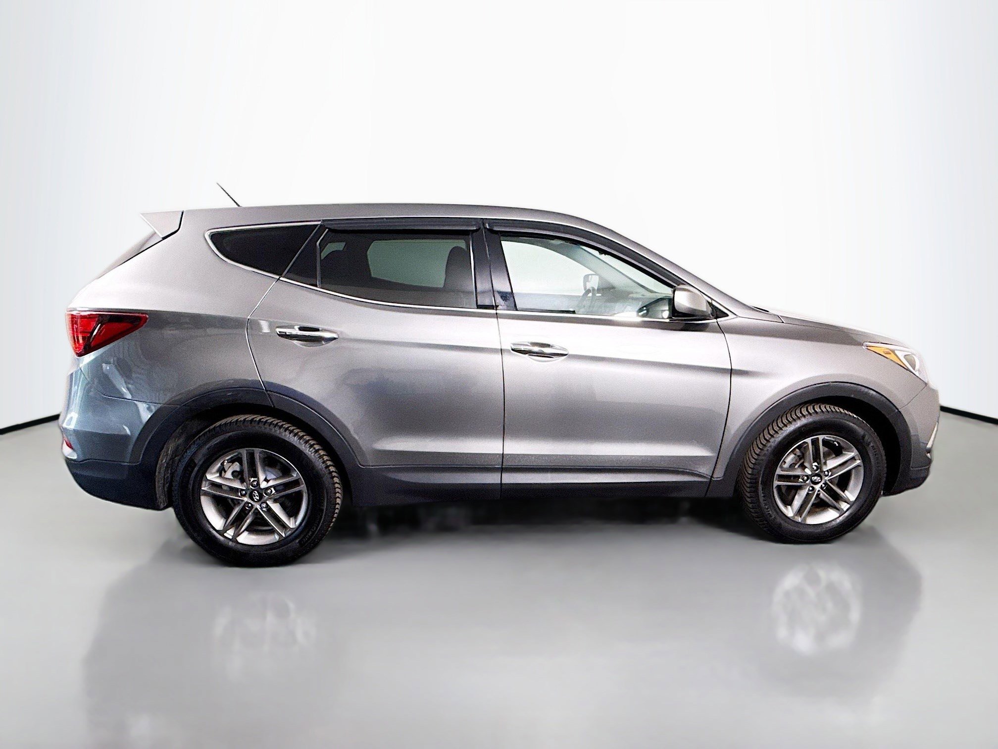 Used 2018 Hyundai Santa Fe Sport image 11