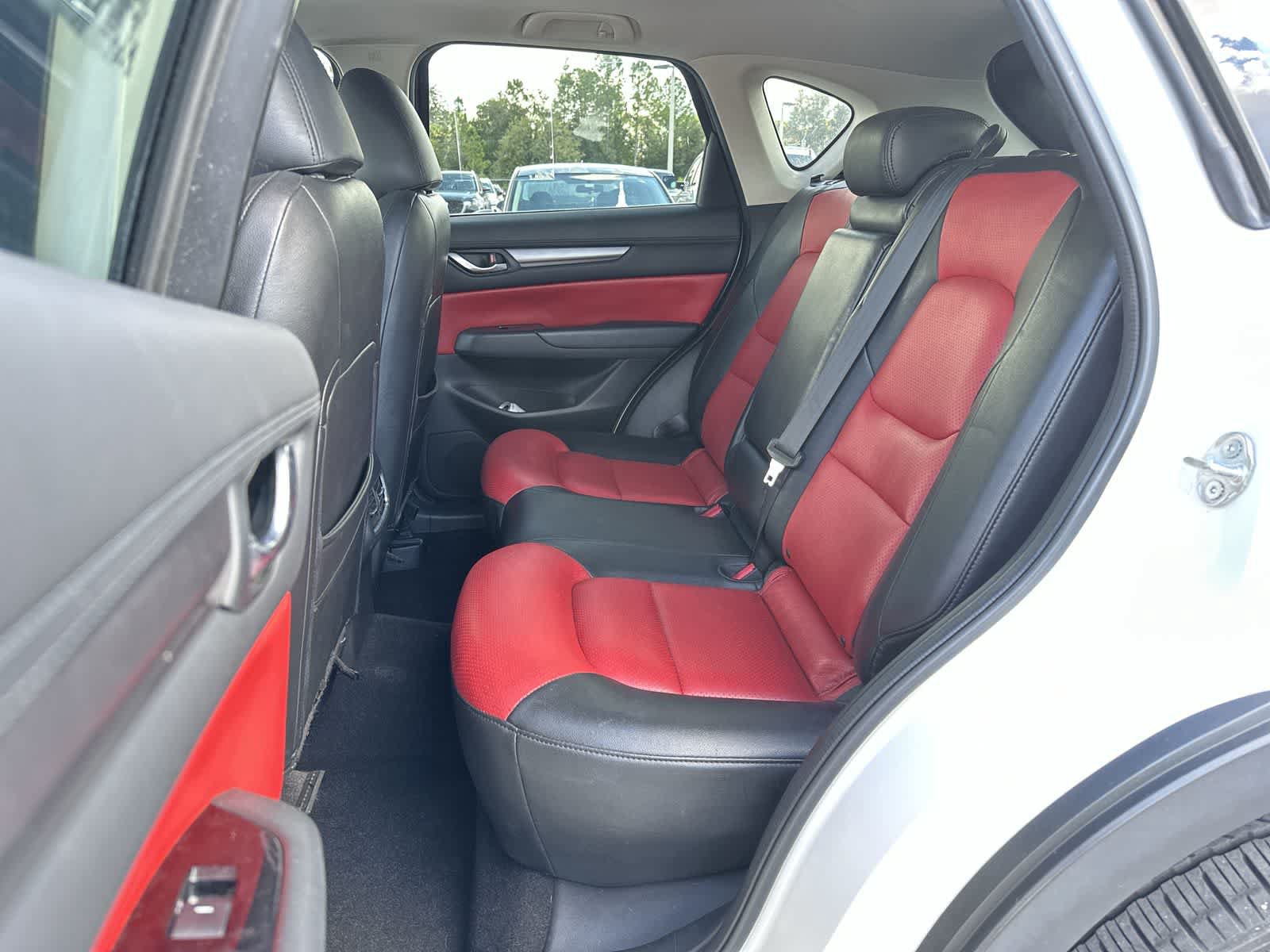 Used 2018 MAZDA CX-5 Touring w/ Preferred Equipment Package FWD image 4