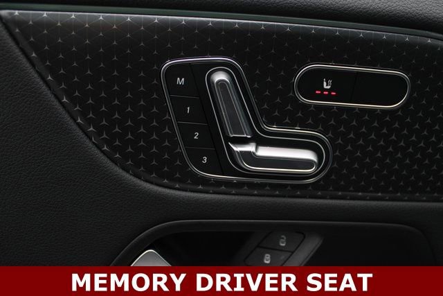 New 2025 Mercedes-Benz GLA 250 4MATIC image 14