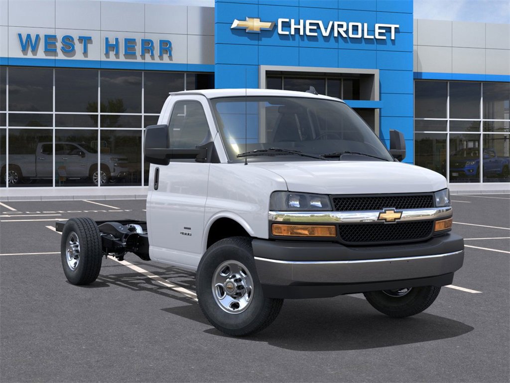 New 2025 Chevrolet Express 3500 w/ Power Convenience Package image 48