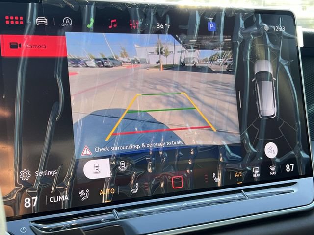 New 2026 Volkswagen Tiguan SE FWD image 18
