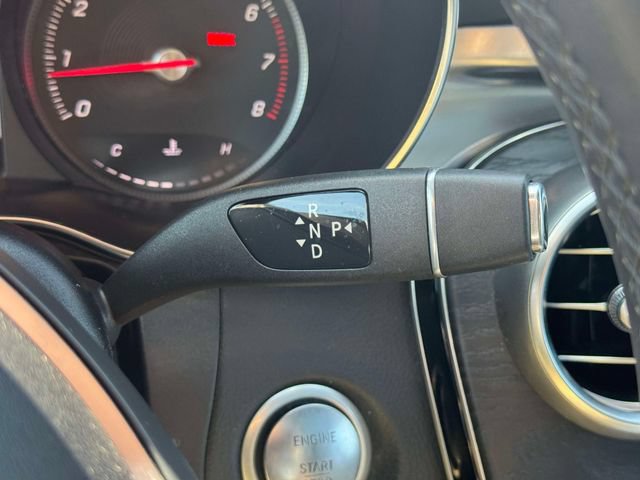 Used 2018 Mercedes-Benz GLC 300 4MATIC image 30