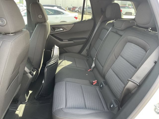 New 2027 Chevrolet Equinox LT w/ LPO, Floor Liner Package AWD/4WD image 22