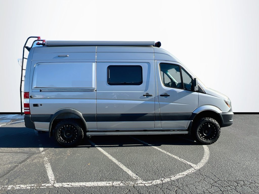 Used 2018 Mercedes-Benz Sprinter 2500 image 11