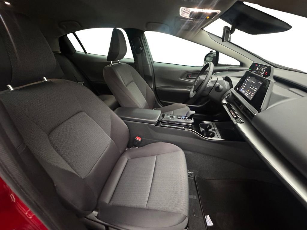 Used 2023 Toyota Prius LE image 15