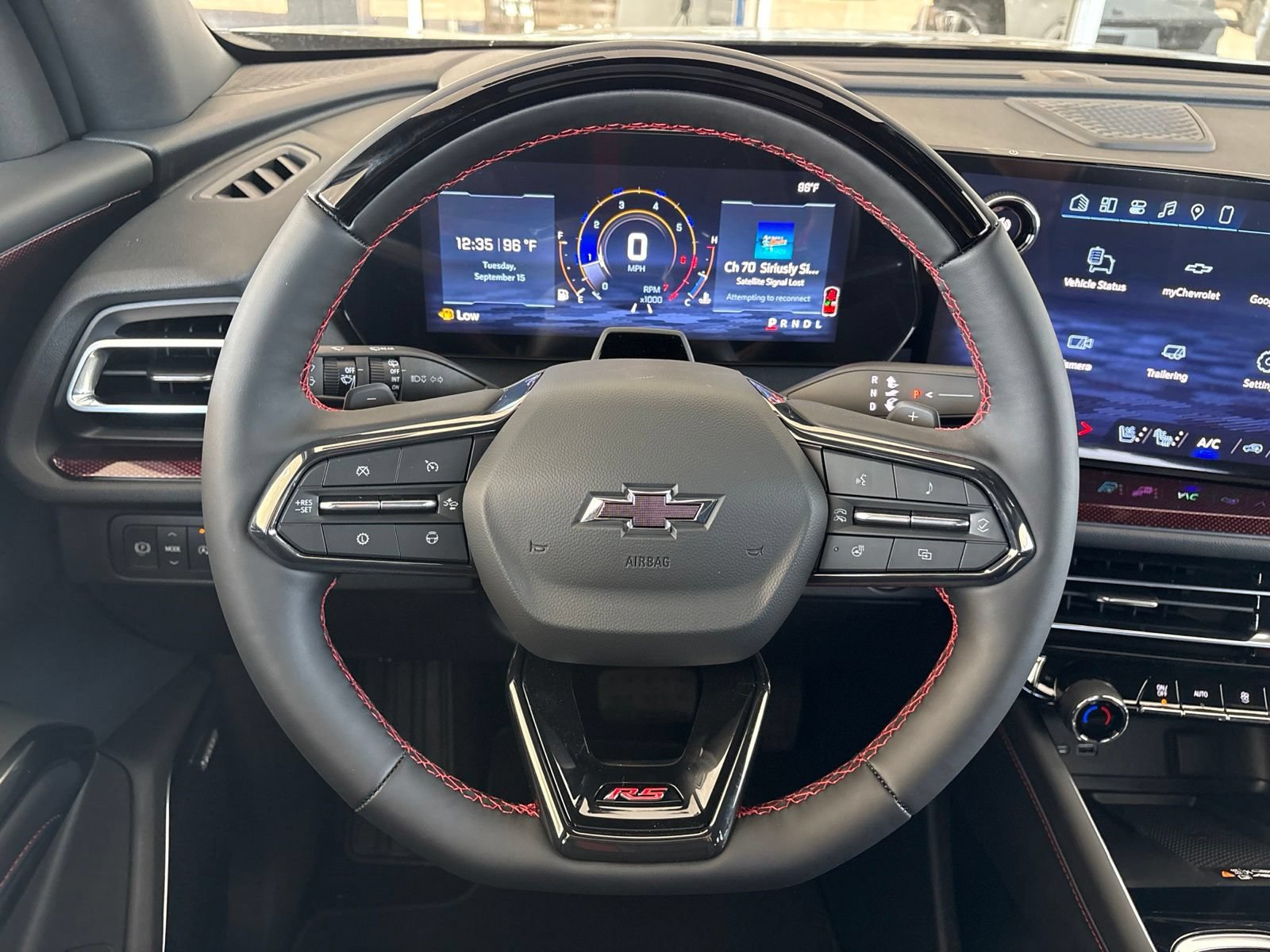 New 2027 Chevrolet Traverse RS FWD image 35