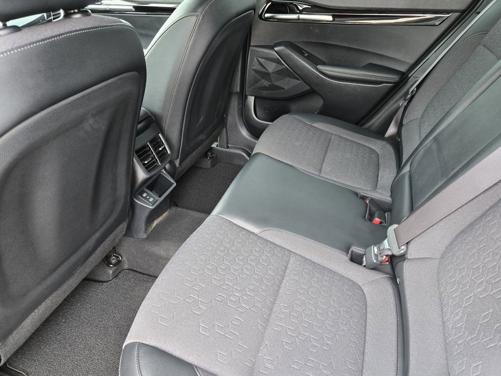 Certified 2025 Kia Seltos S FWD image 29