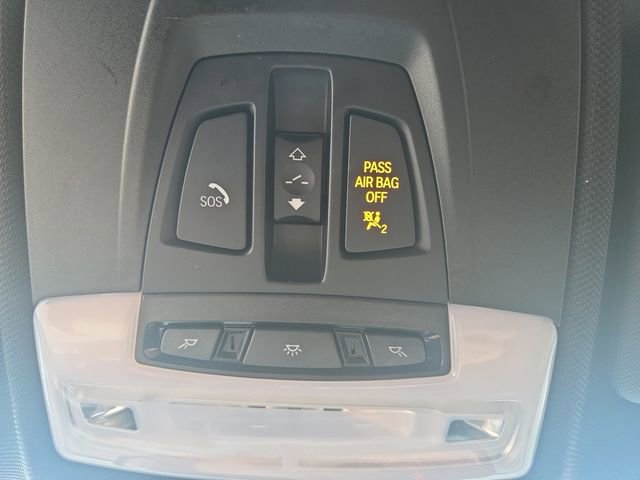 Used 2018 BMW 330e image 28