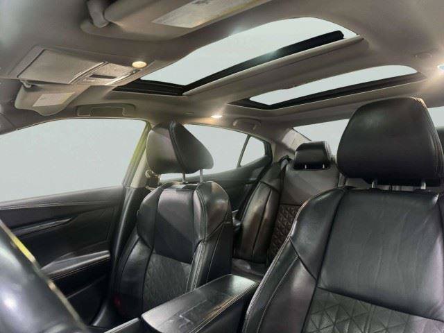 Used 2019 Nissan Maxima Platinum w/ Illumination Package FWD image 18