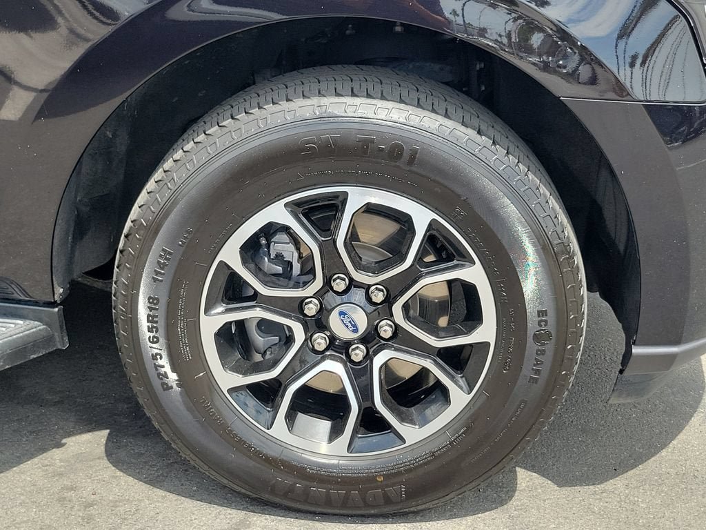 Used 2024 Ford Expedition XLT RWD image 5
