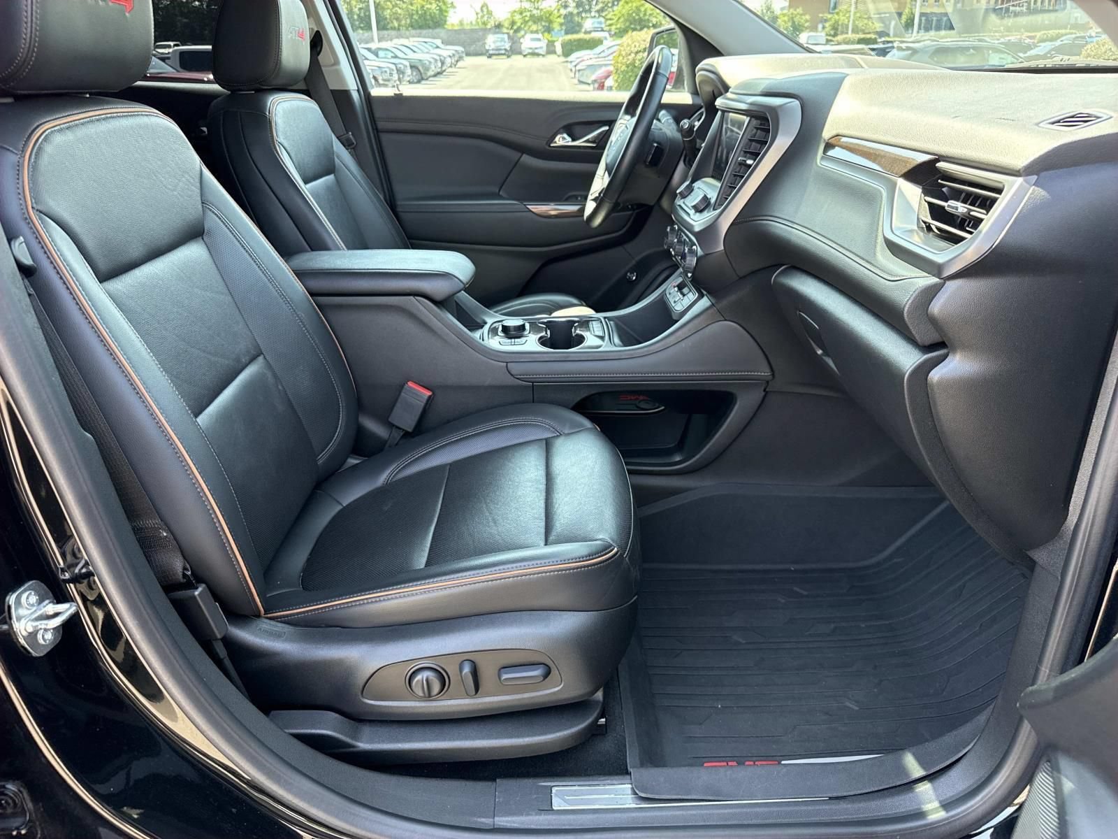 Used 2023 GMC Acadia AT4 w/ Technology Package AWD/4WD image 25