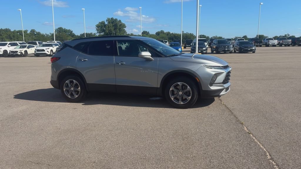 Used 2024 Chevrolet Blazer LT w/ Convenience Package FWD image 9