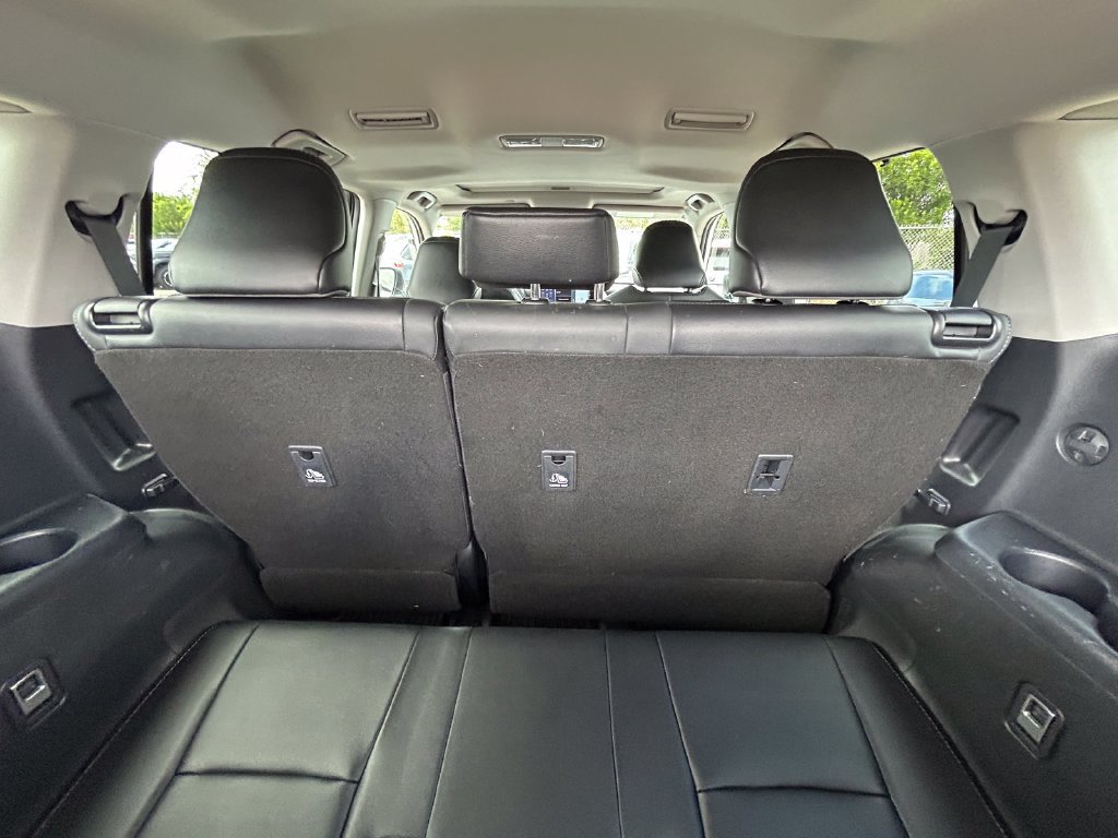 Used 2021 Toyota Highlander Limited AWD/4WD image 16