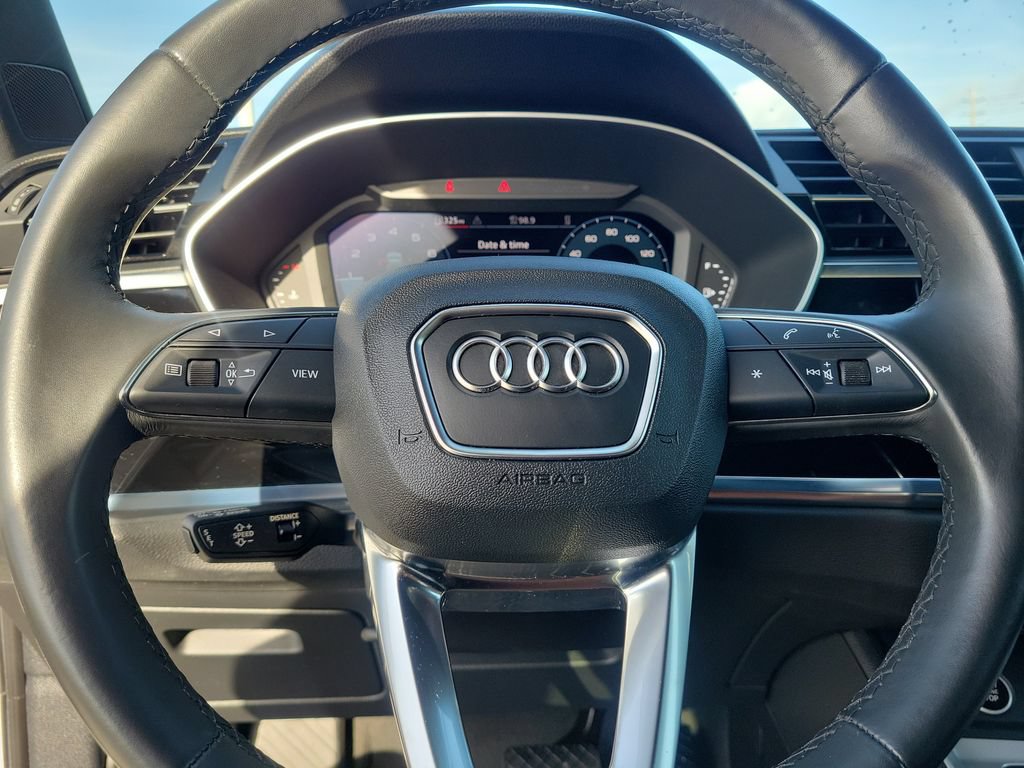 Used 2023 Audi Q3 2.0T Premium Plus AWD/4WD image 15