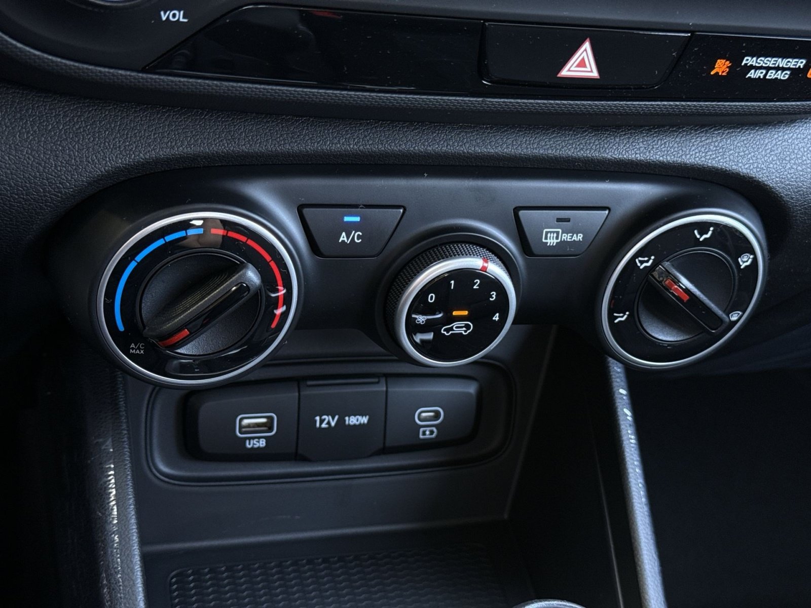 New 2026 Hyundai Venue SE FWD image 20