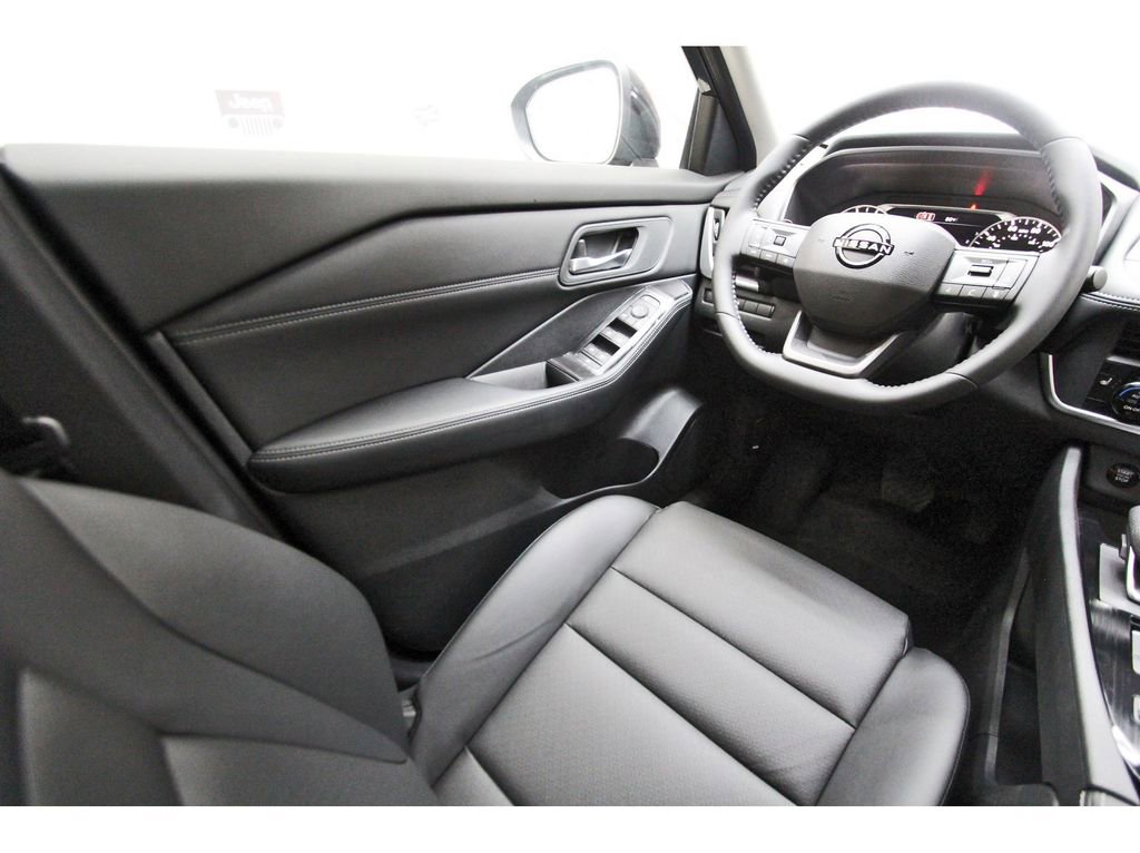 New 2026 Nissan Rogue Dark Armor FWD image 8