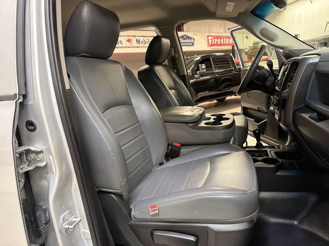 Used 2018 RAM 2500 Tradesman w/ Chrome Appearance Group AWD/4WD image 34