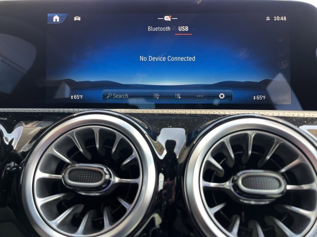 Used 2025 Mercedes-Benz CLA 35 AMG 4MATIC image 35