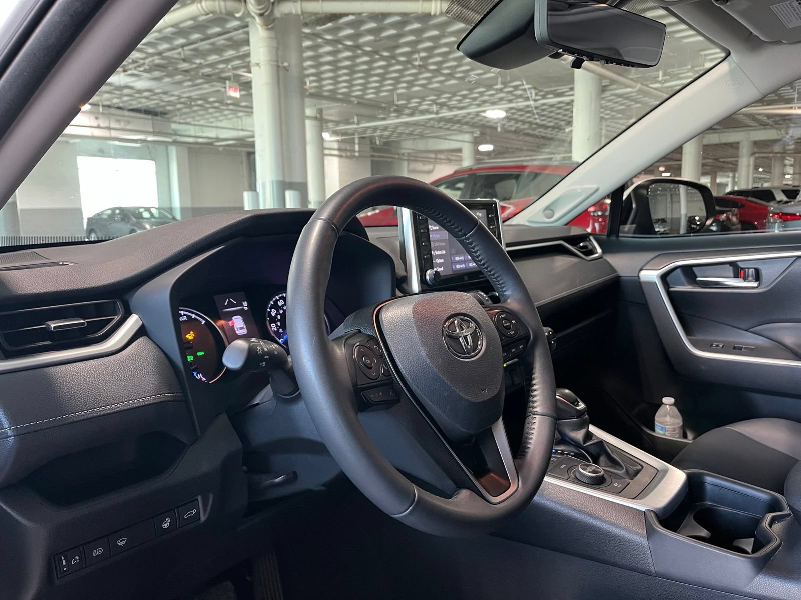 Used 2021 Toyota RAV4 XLE Premium AWD/4WD image 16
