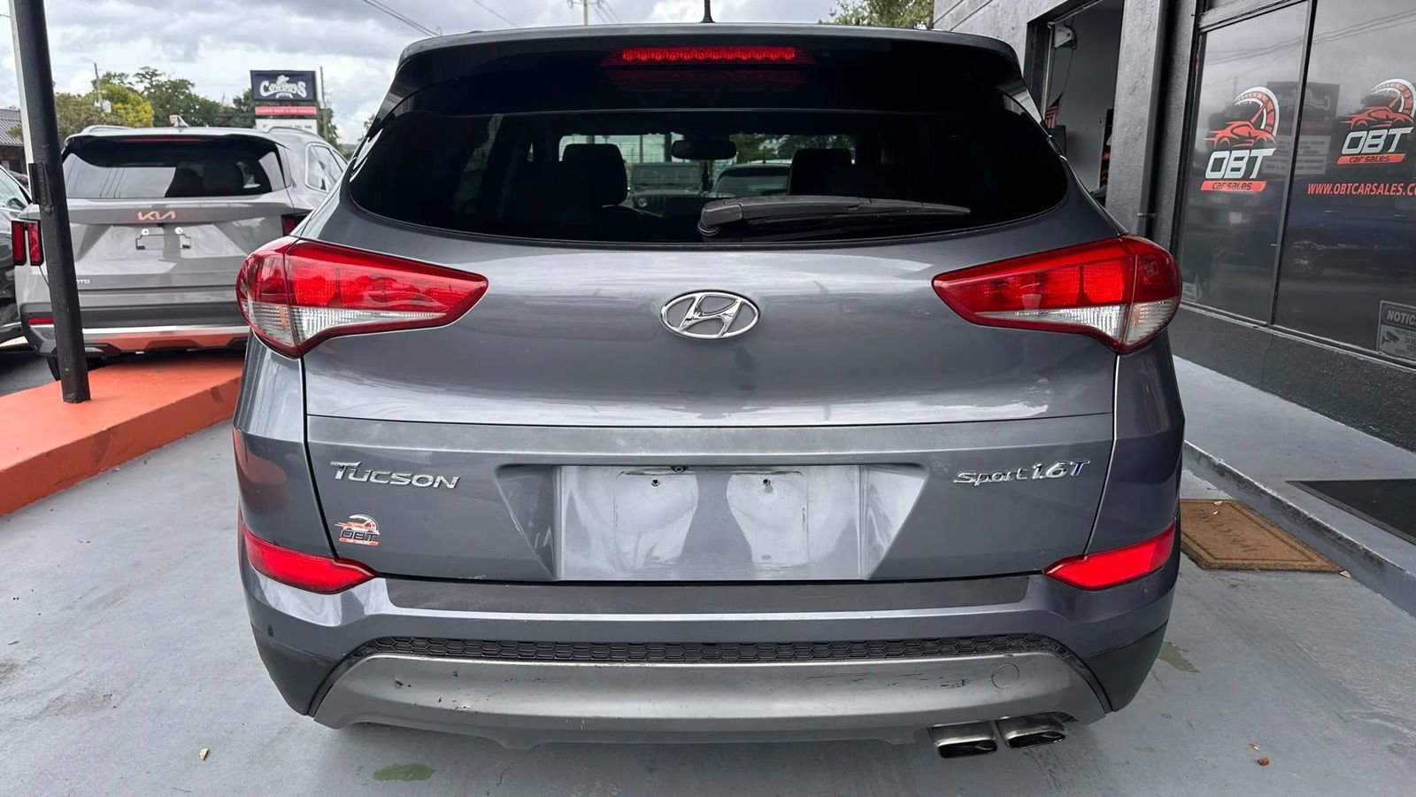 Used 2016 Hyundai Tucson Sport image 3