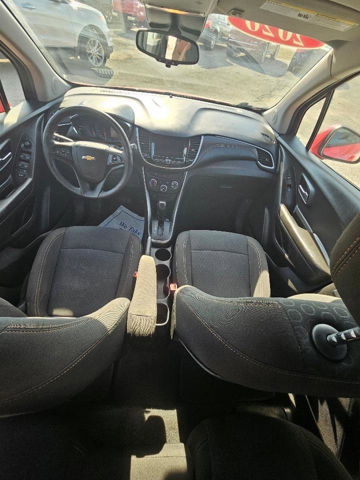 Used 2020 Chevrolet Trax LS w/ Tint and Cruise Package image 12