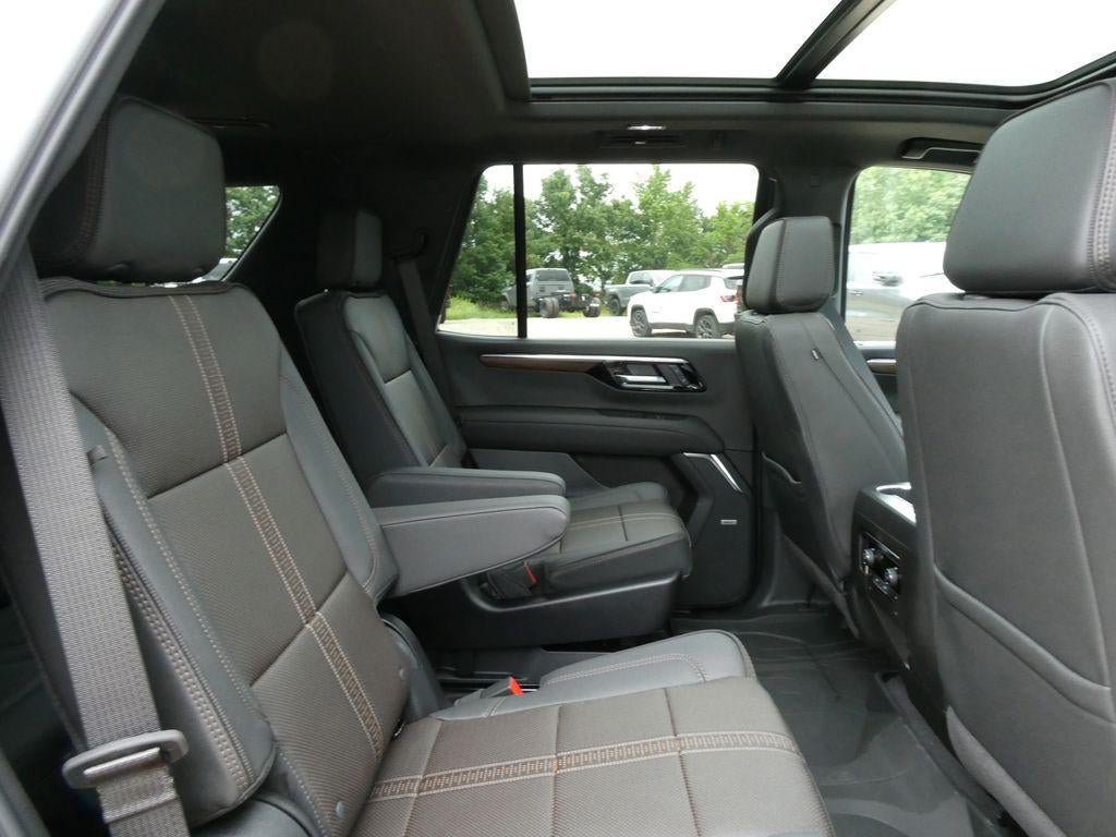 New 2026 Chevrolet Tahoe High Country AWD/4WD image 13