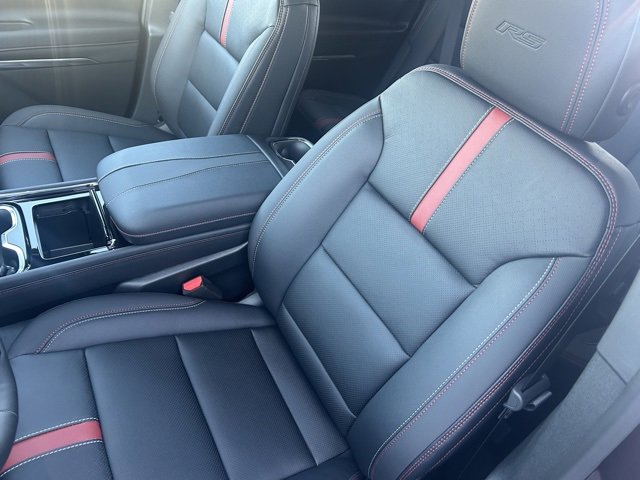 New 2026 Chevrolet Traverse RS image 12