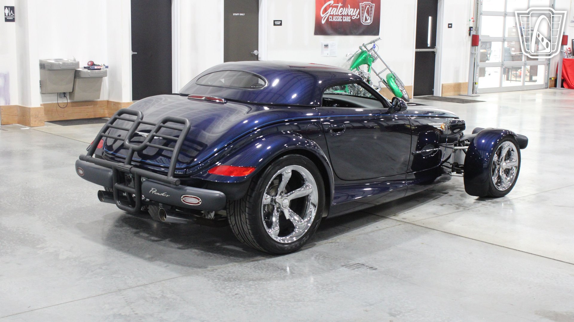 Used 2001 Chrysler Prowler RWD image 16